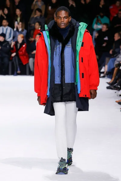 Look 68